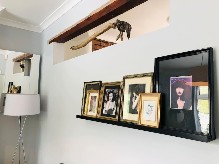 Cosy Two Bed Terraced House 7Min Drive From City Belfast Kültér fotó