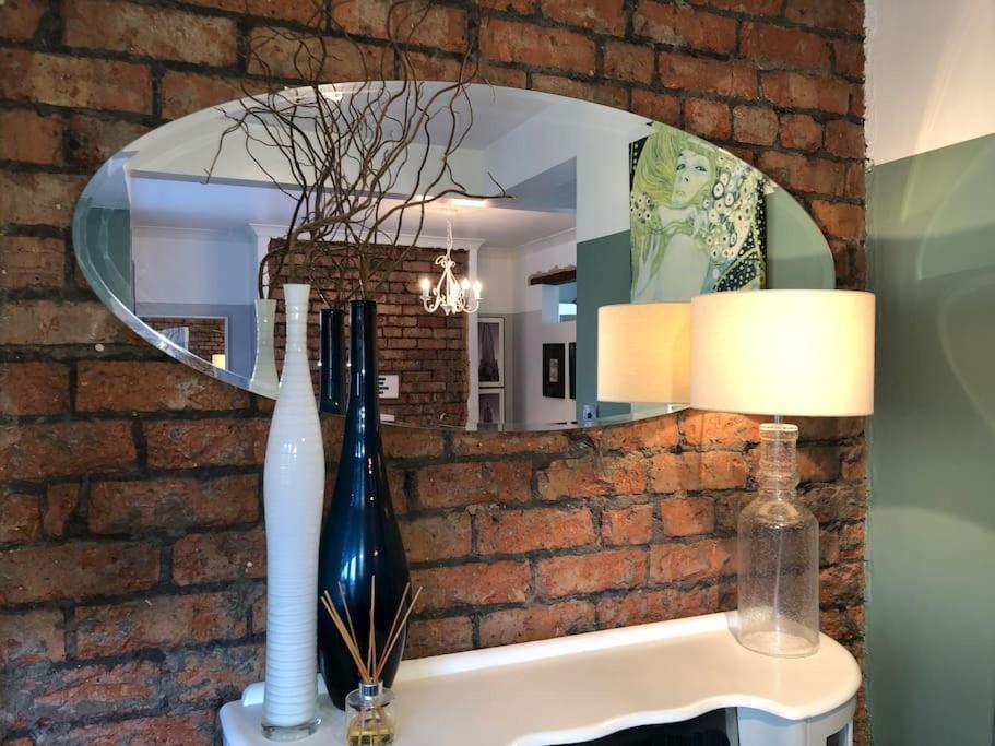 Cosy Two Bed Terraced House 7Min Drive From City Belfast Kültér fotó