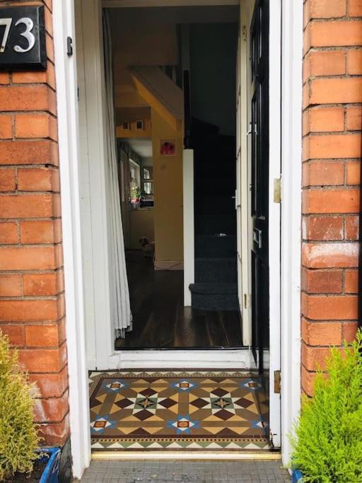 Cosy Two Bed Terraced House 7Min Drive From City Belfast Kültér fotó